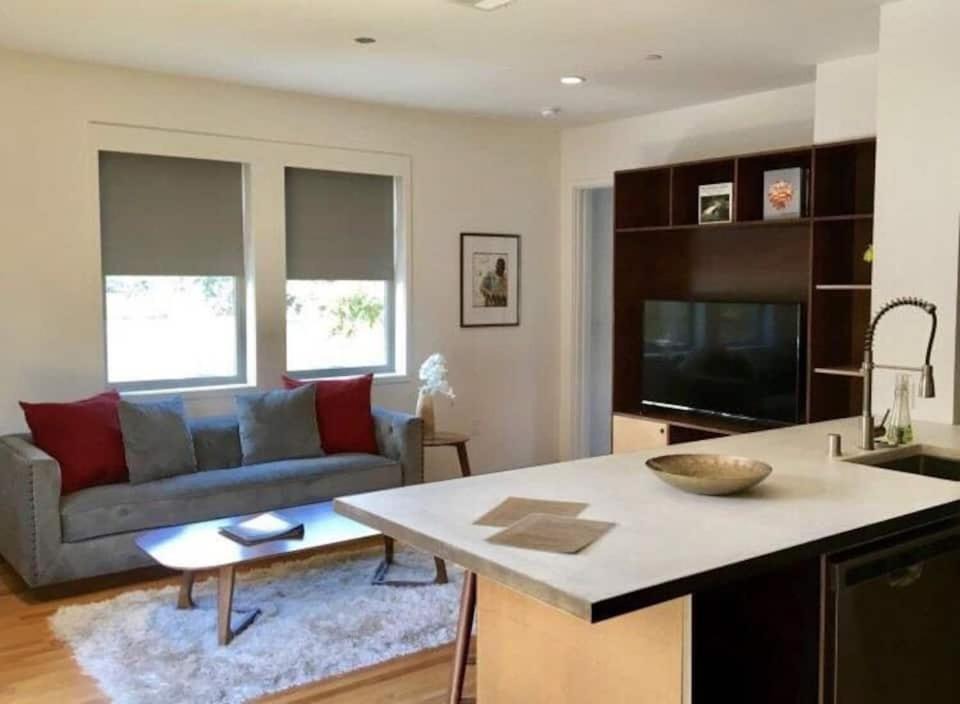 Photo of Livingroom in Kessler