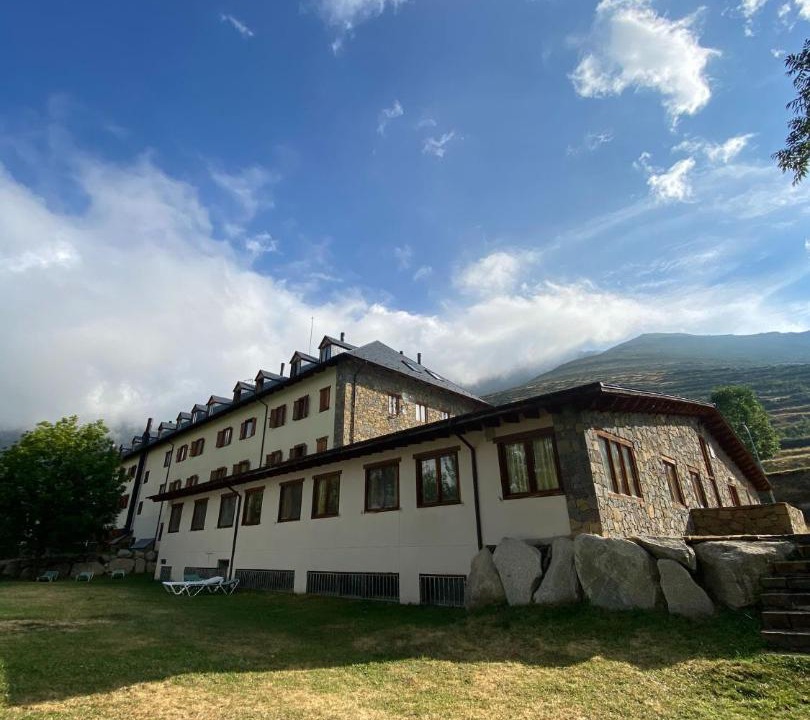 Photo of Others in Taull