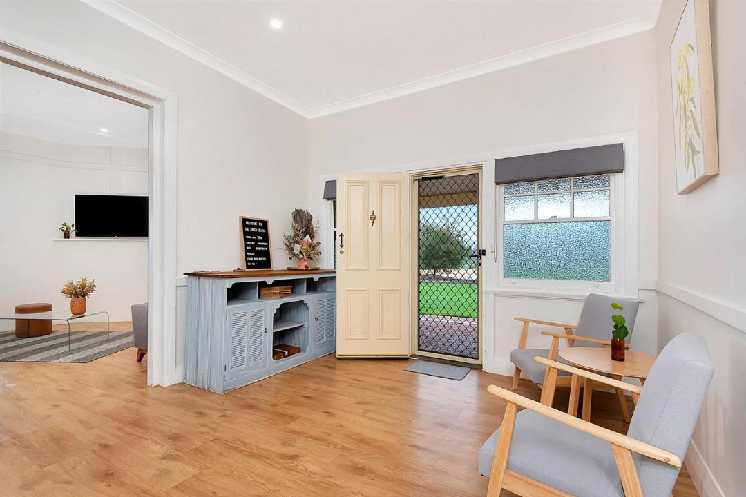 Photo of Others in Gordon