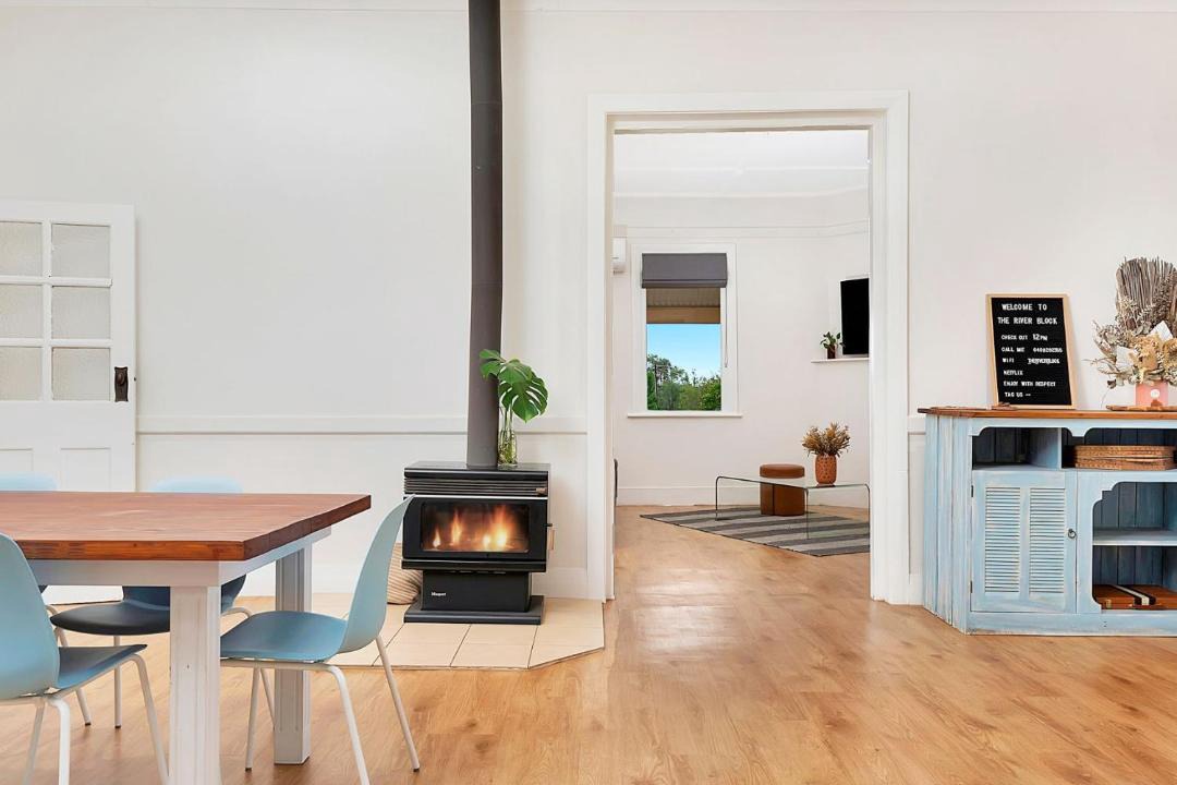 Photo of Others in Gordon