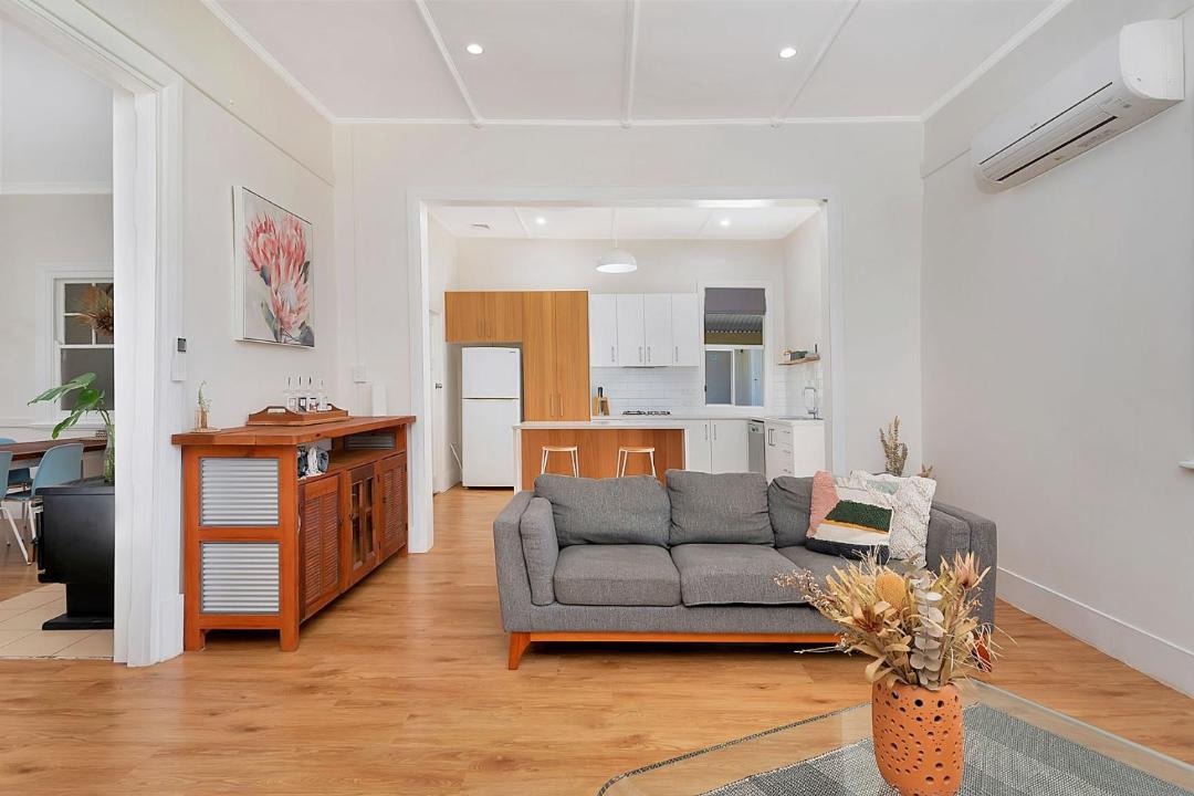 Photo of Others in Gordon