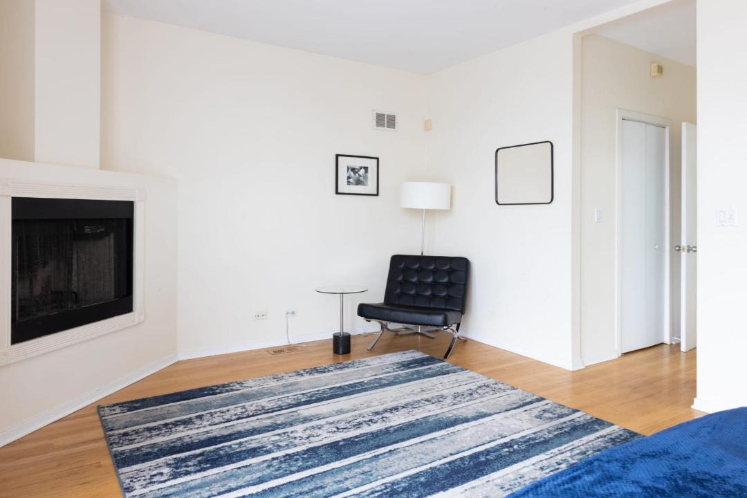 Photo of Others in Wicker Park