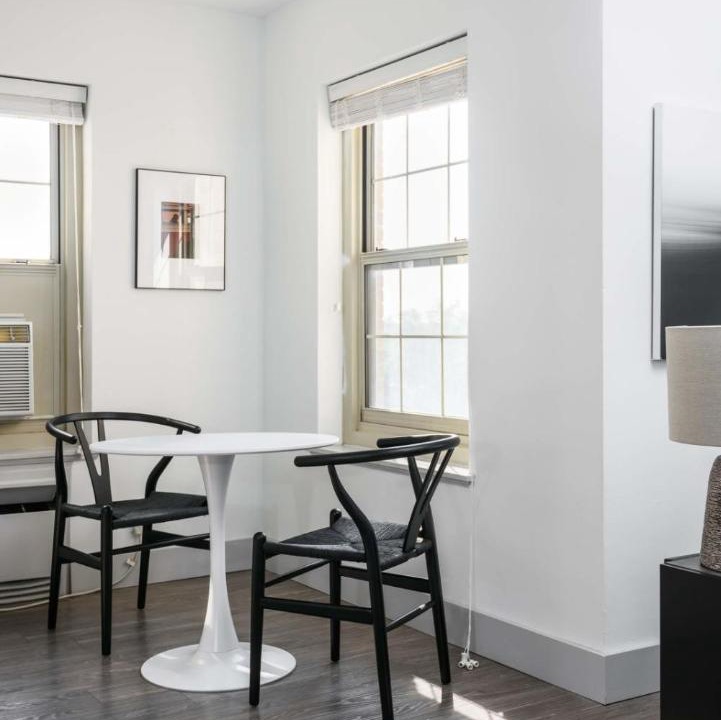 Photo of Livingroom in Central West End