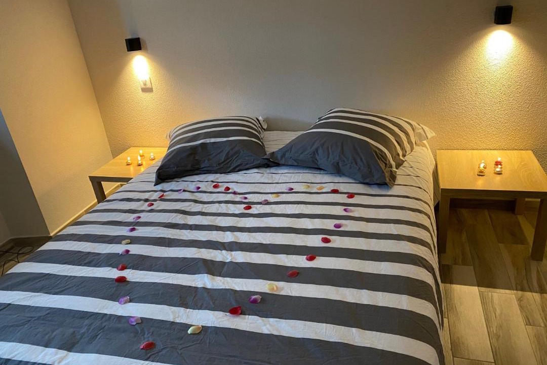 Photo of Others in Lebetain