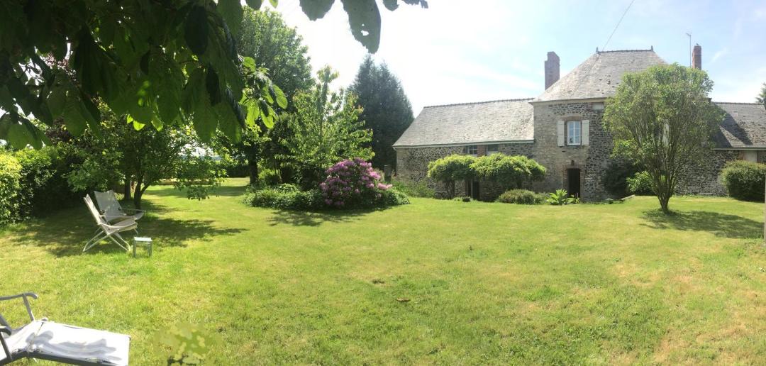 Photo of Buildings in Chatillon-sur-Colmont