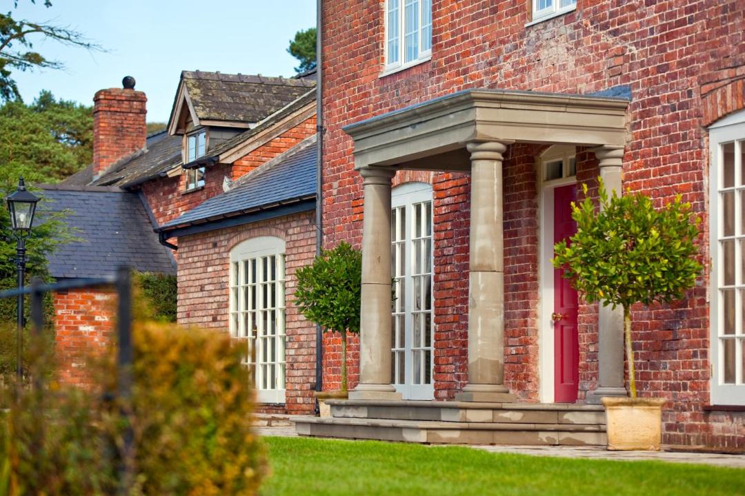 Photo of Buildings in Bettws Cedewain