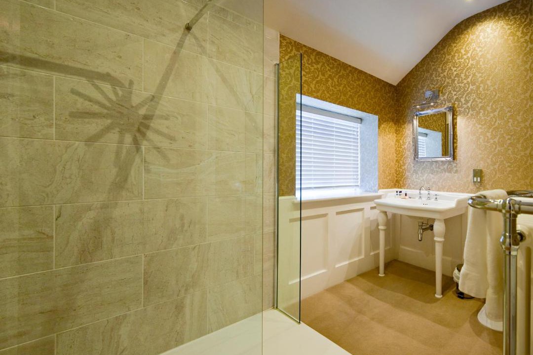 Photo of Bathroom in Bettws Cedewain