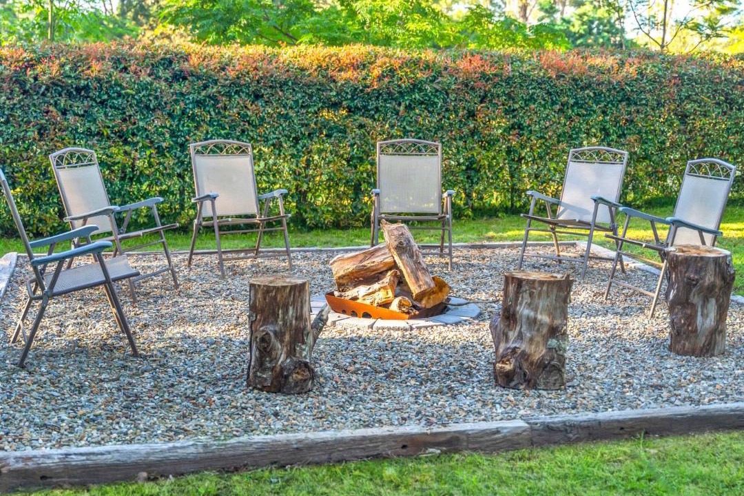 Photo of Others in Berry