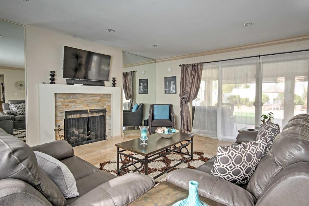 Photo of Livingroom in Rancho Oakey