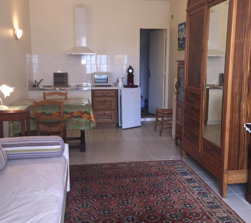 Photo of Others in Damville