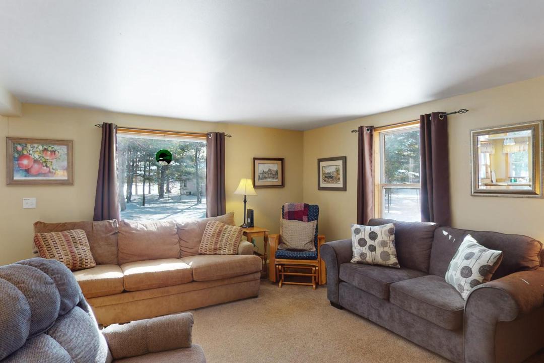 Photo of Livingroom in Manitowish Waters