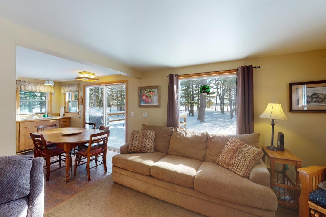 Photo of Livingroom in Manitowish Waters