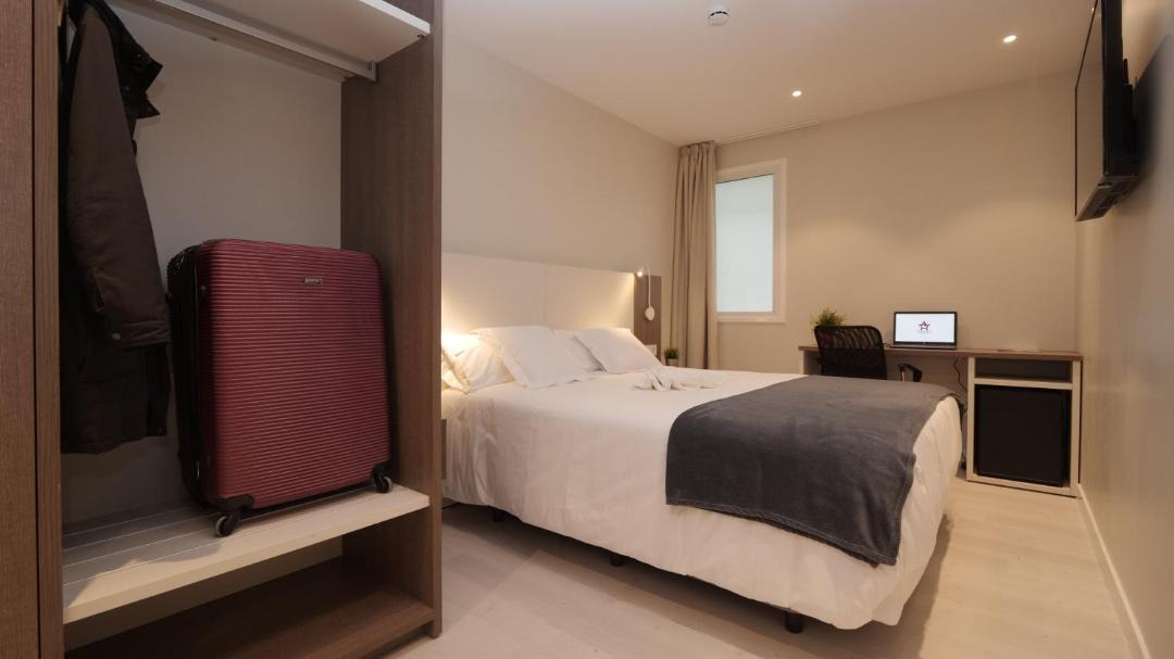 Photo of Bedroom in Pamplona City Centre