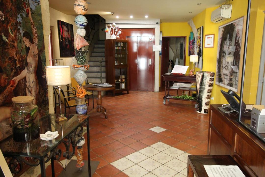 Photo of Others in Uzes