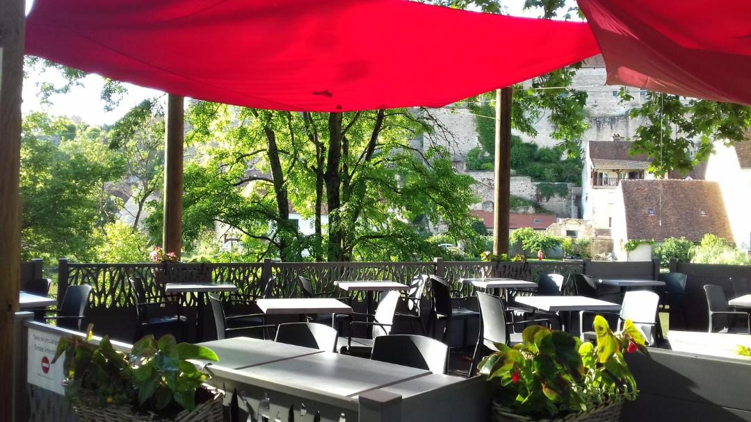 Photo of Others in Pesmes