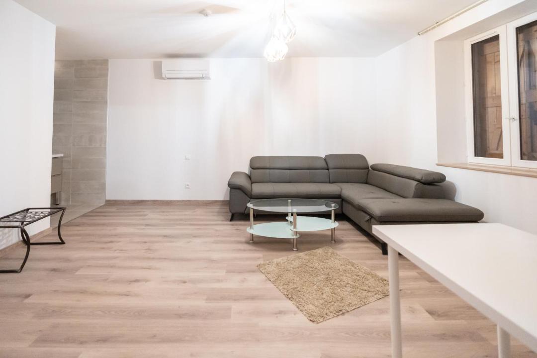 Photo of Others in Thiers