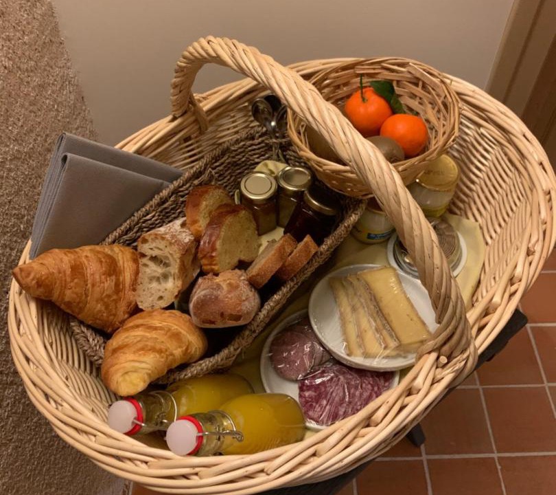 Photo of Others in Dragey-Ronthon