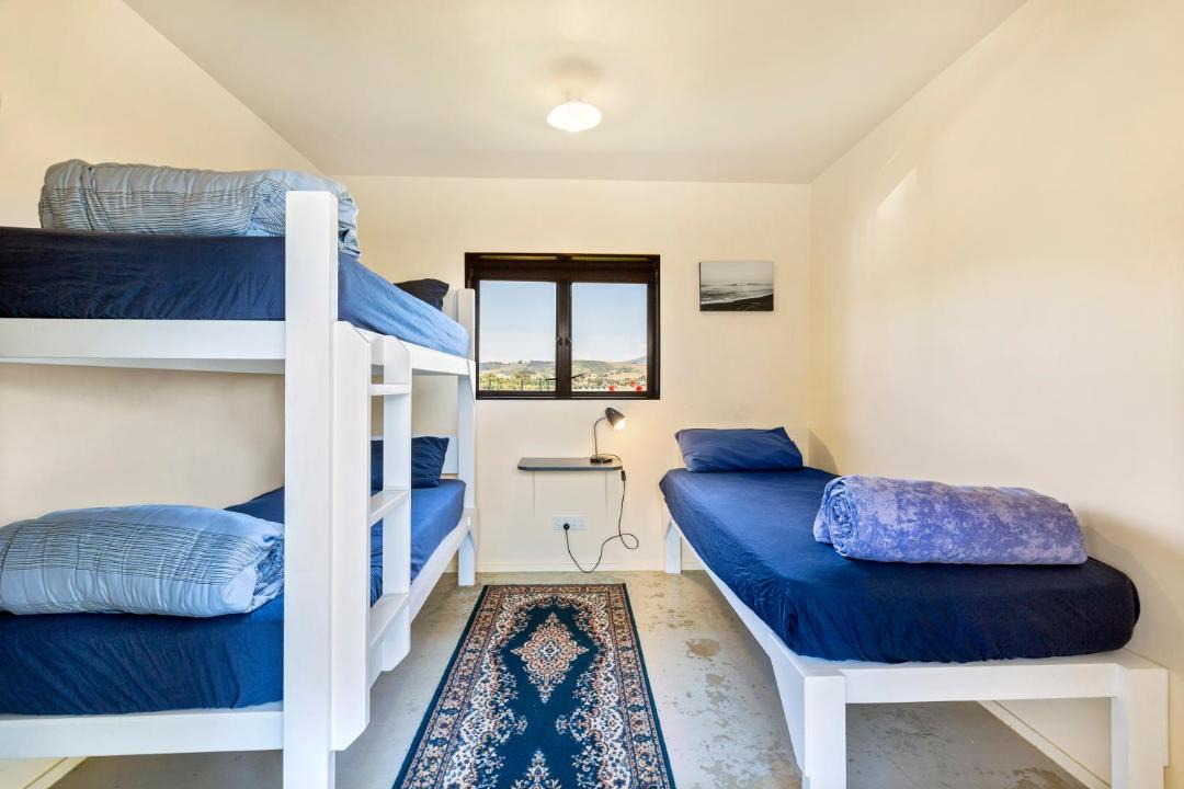 Photo of Others in Raglan