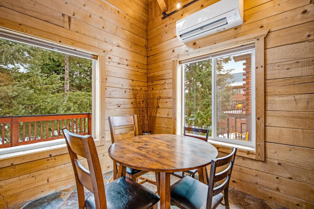 Photo of Patio Balcony in Hyak