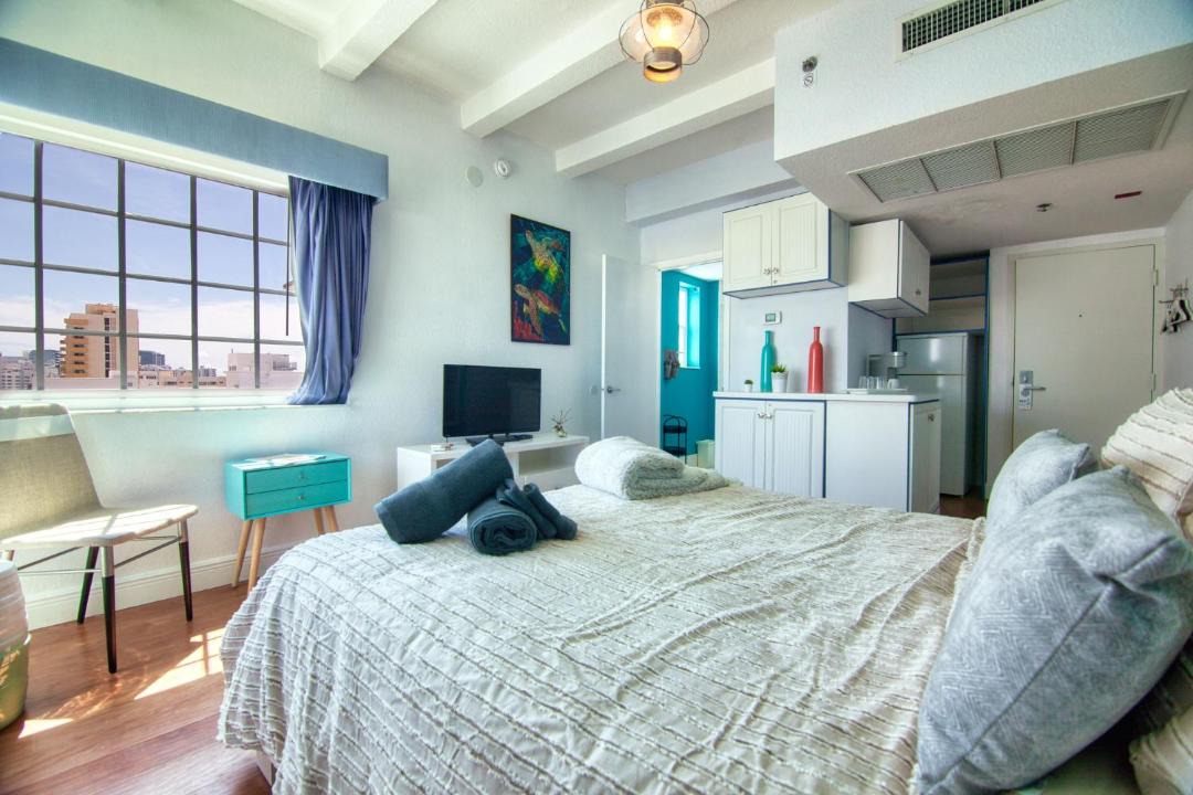 Photo of Bedroom in Mid Beach