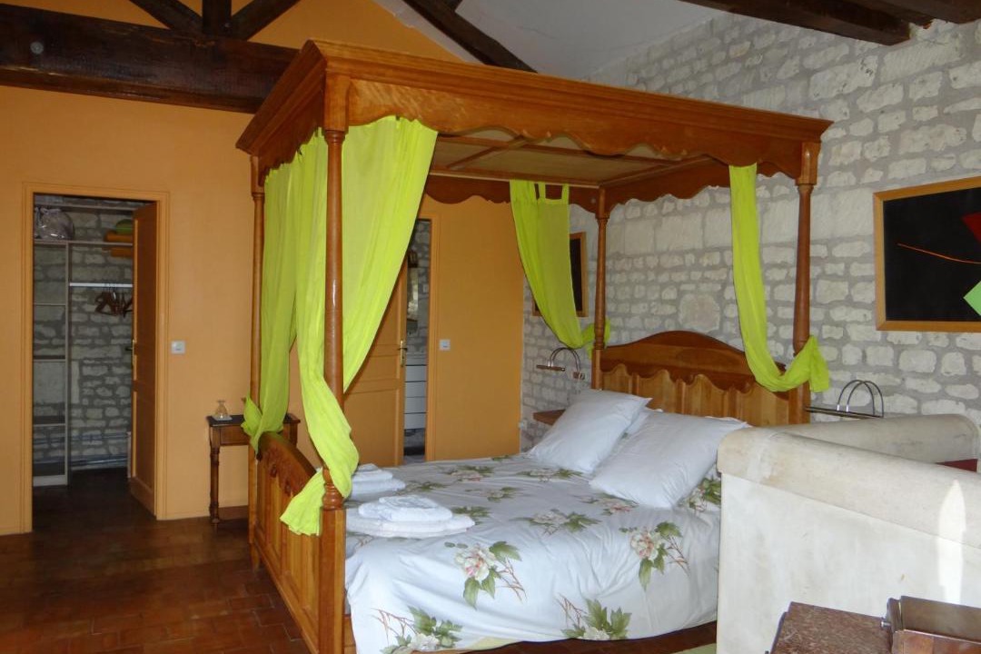 Photo of Bedroom in Saires
