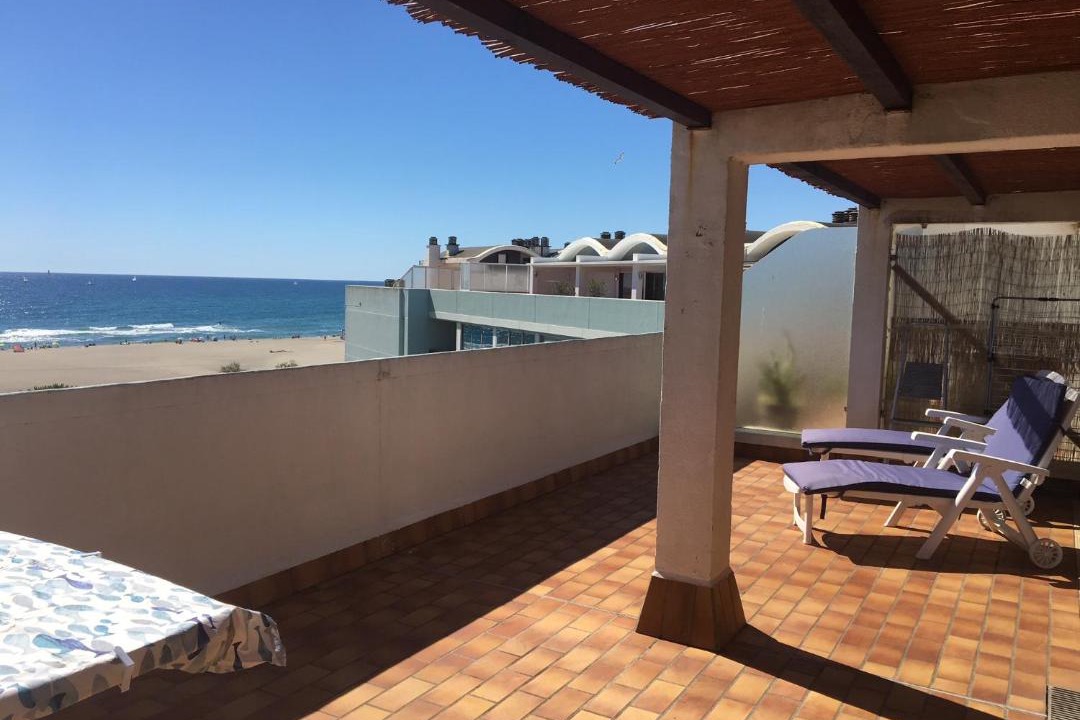 Photo of Patio Balcony in Saint-Cyprien Plage