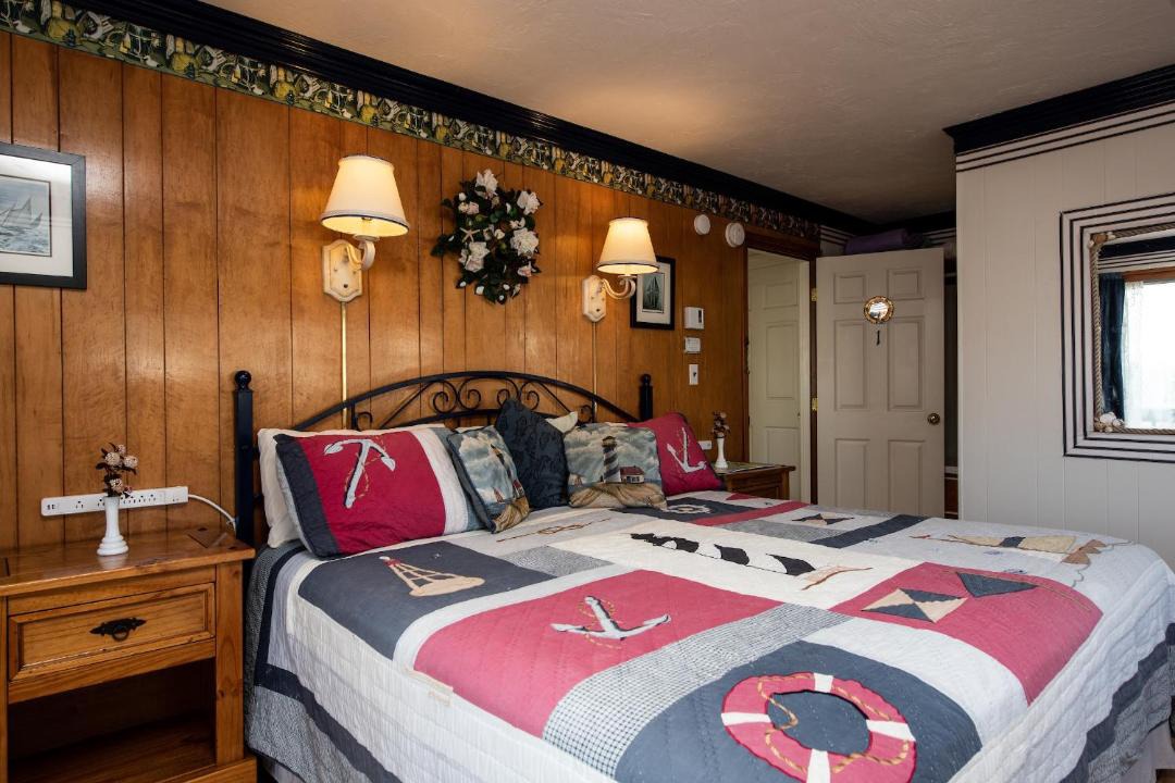 Photo of Others in Hyannis