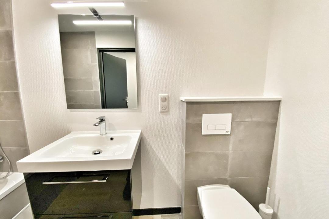 Photo of Bathroom in Terville