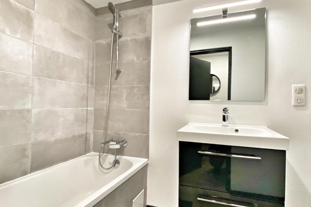 Photo of Bathroom in Terville