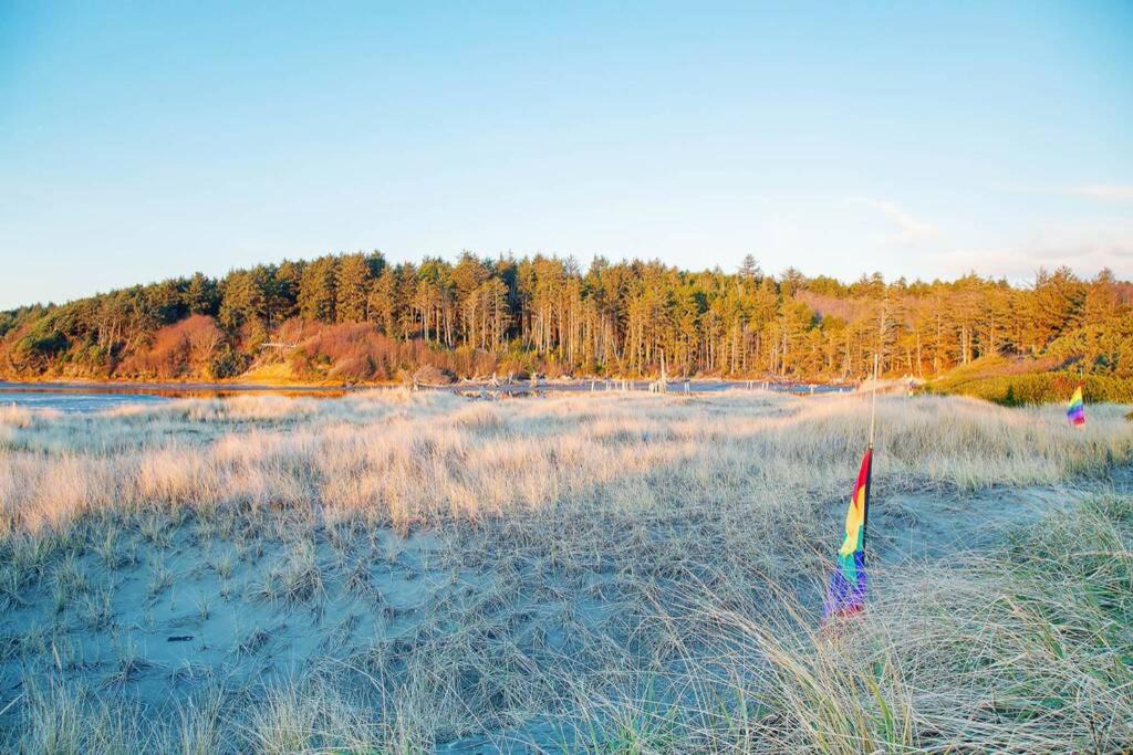 Photo of Others in Moclips