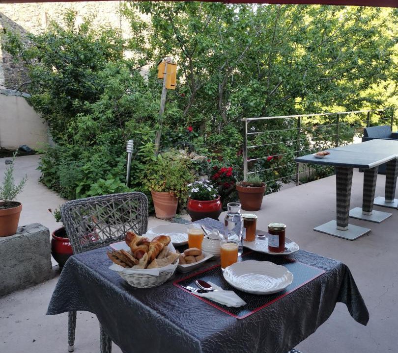 Photo of Patio Balcony in Alando