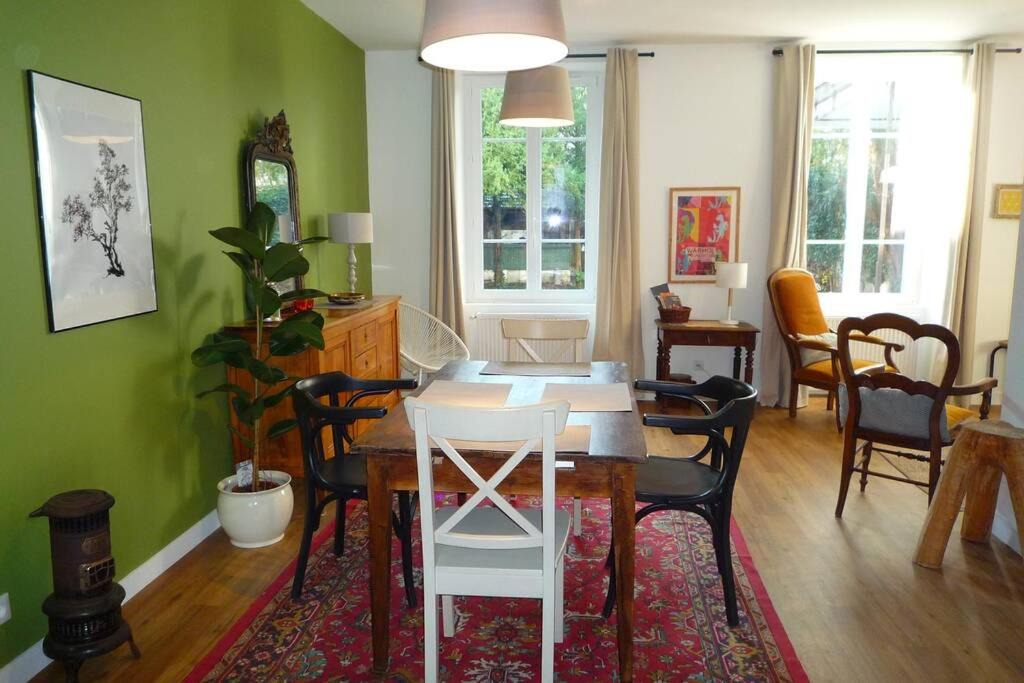 Photo of Livingroom in Centre