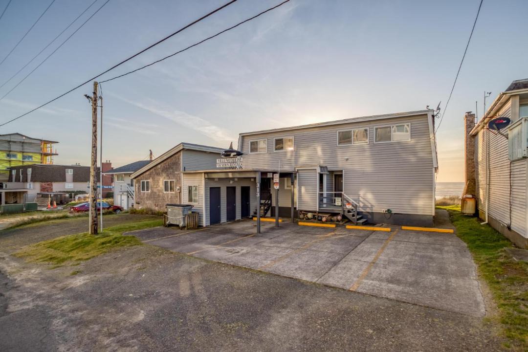 Photo of Others in Rockaway Beach
