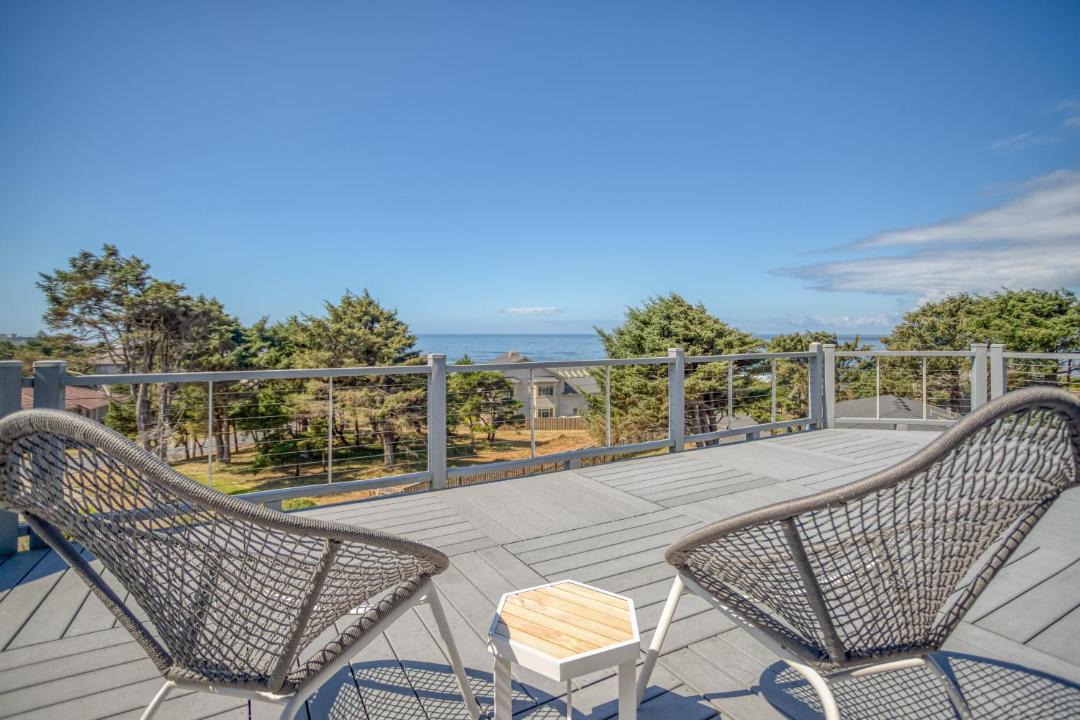 Photo of Others in Roads End