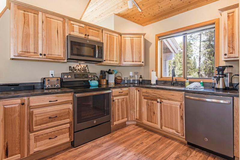 Photo of Kitchen in Sunriver