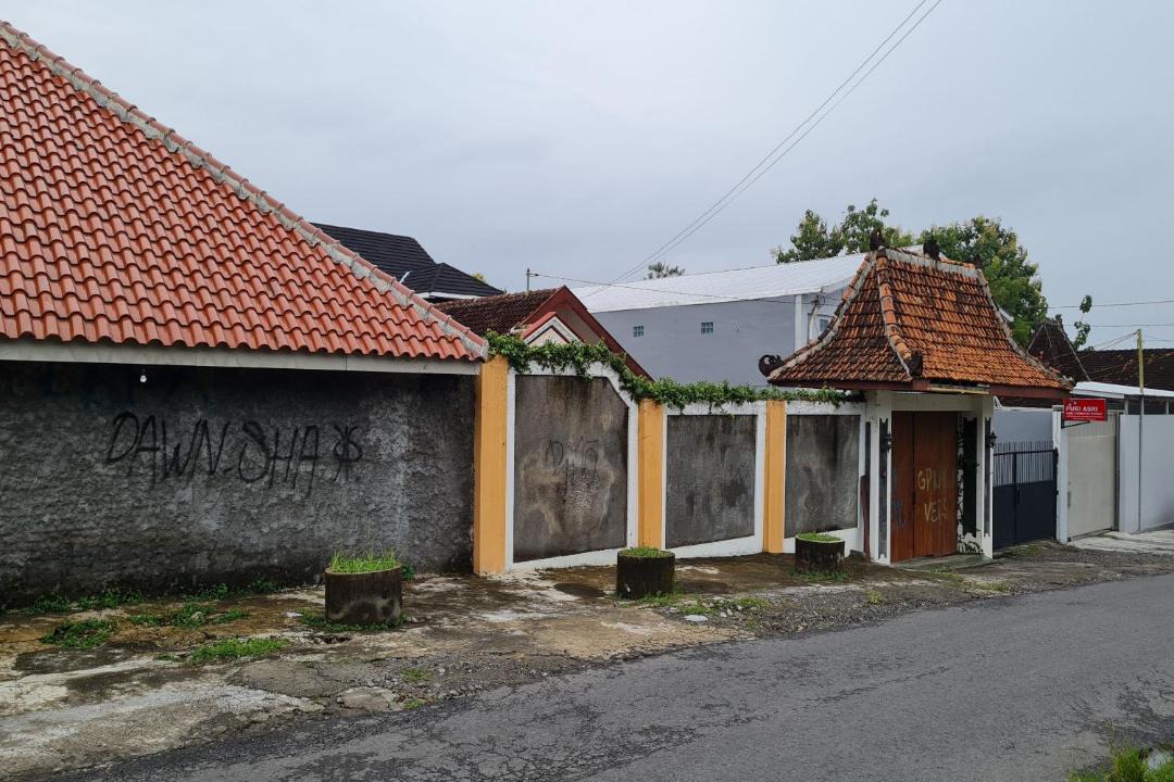 Photo of Buildings in Bangunjiwo