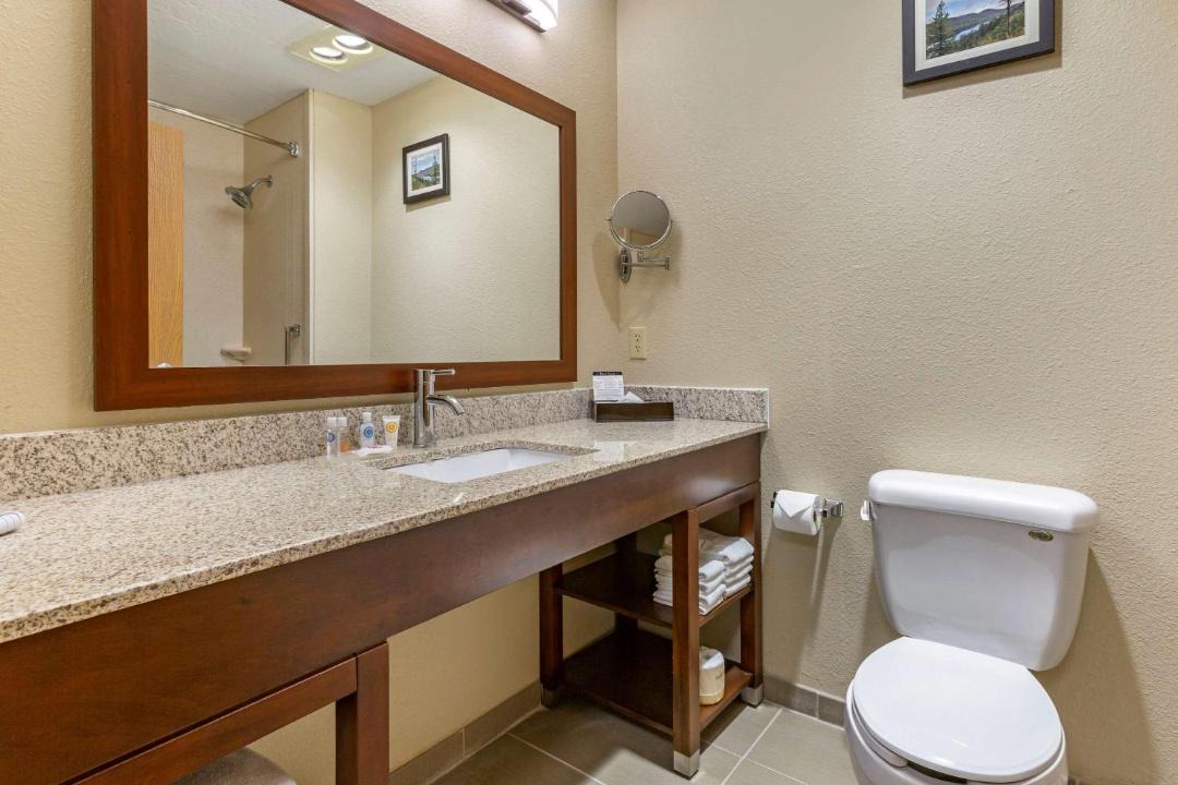 Photo of Bathroom in Lordsburg