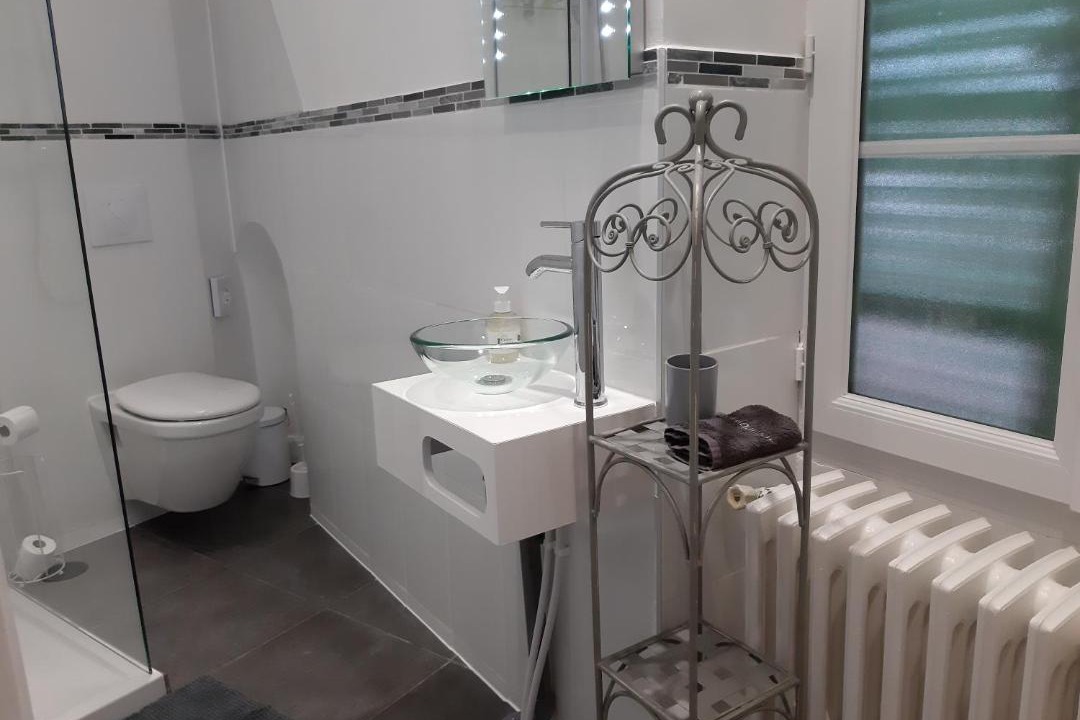 Photo of Bathroom in Aulnay