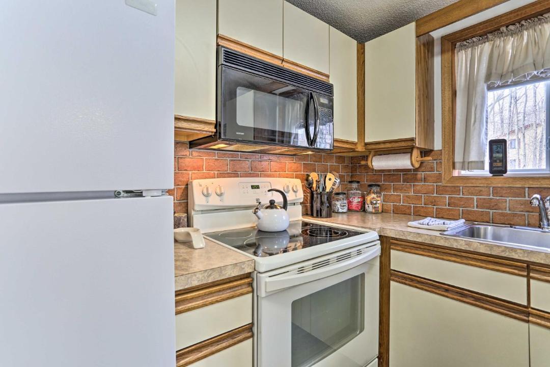 Photo of Kitchen in Pocono Lake