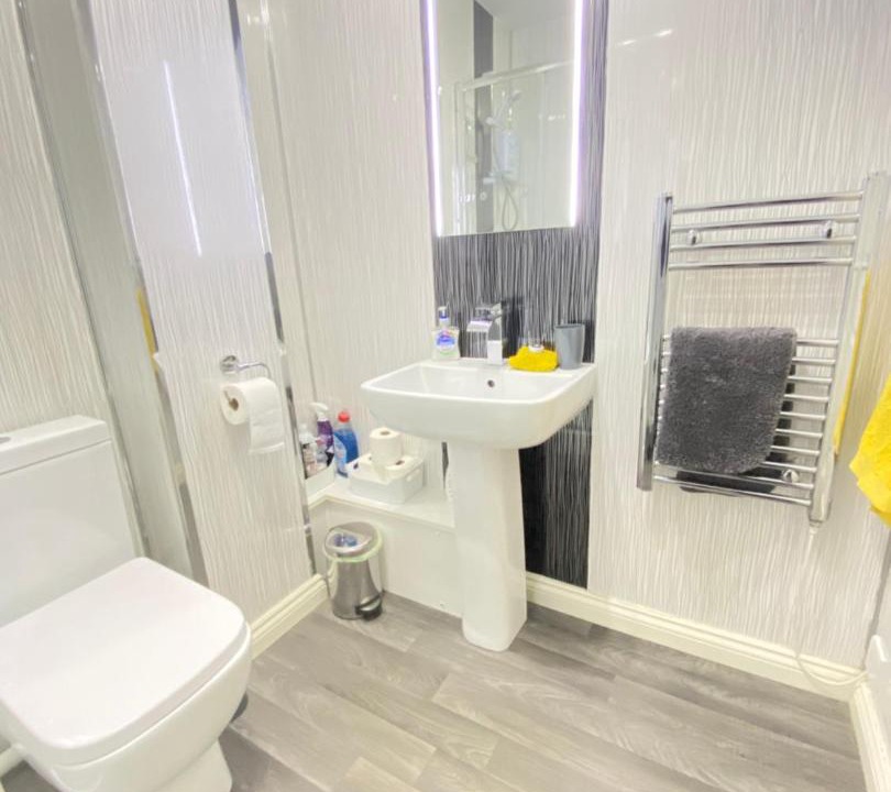 Photo of Bathroom in Paisley