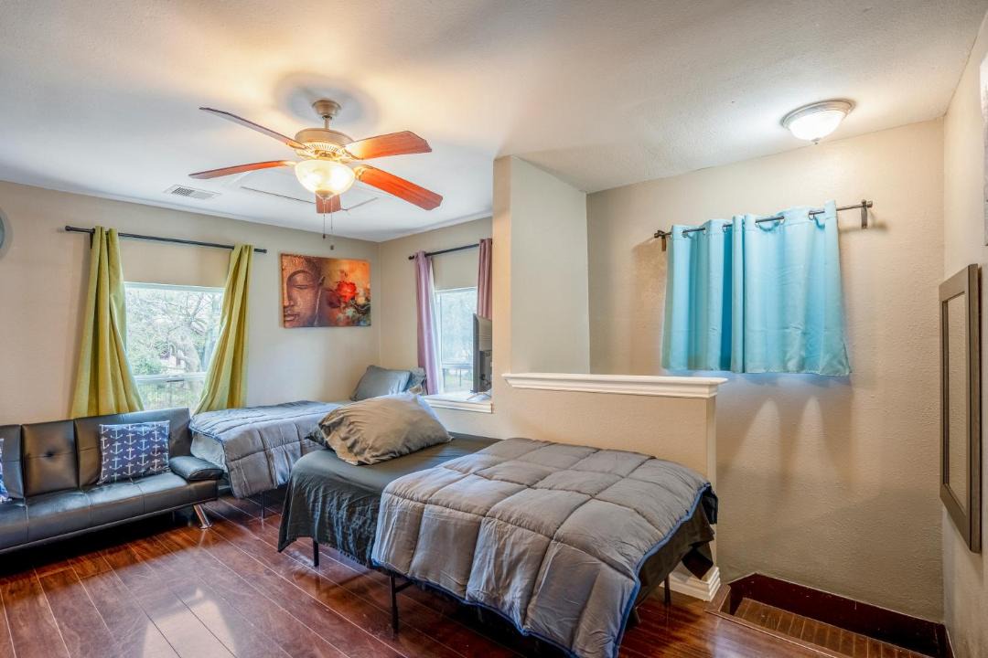 Photo of Bedroom in Greater East End