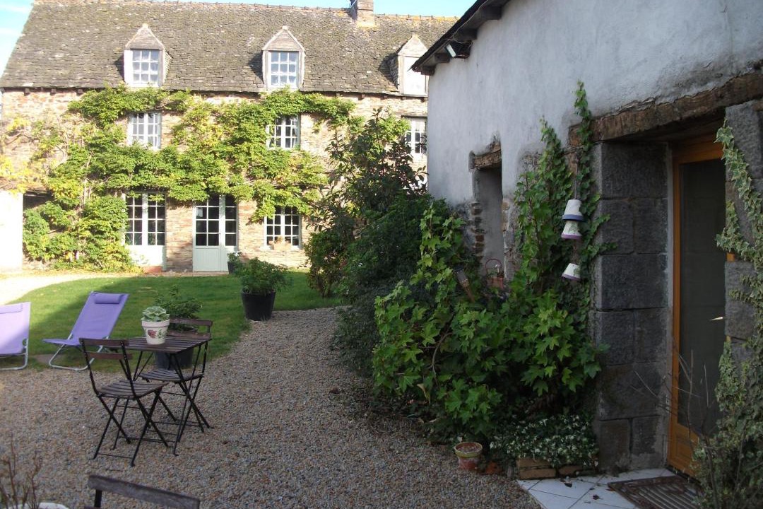 Photo of Others in Plesder