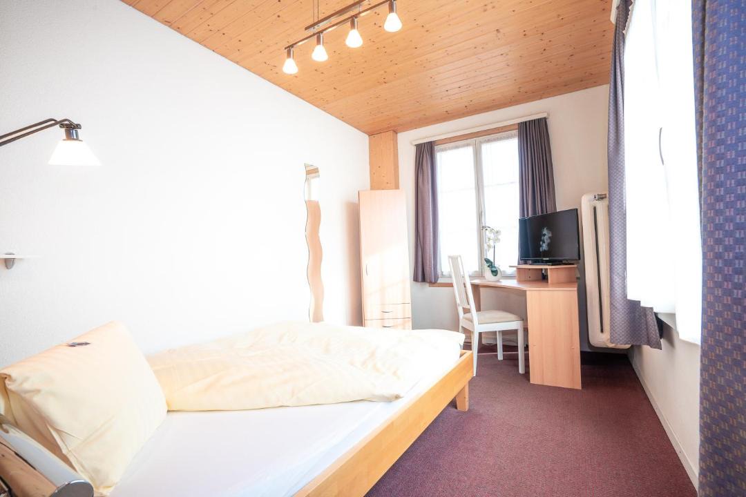 Photo of Bedroom in Frutigen