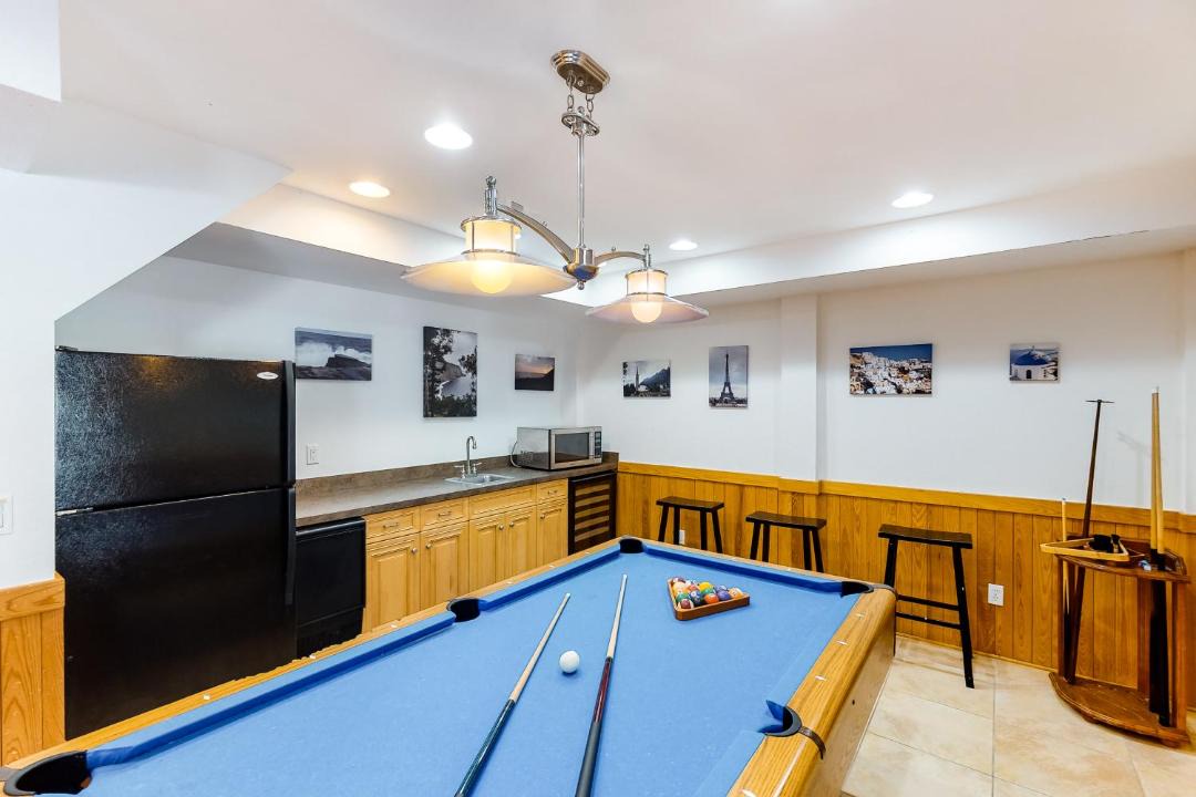 Photo of Kitchen in Whalehead Beach