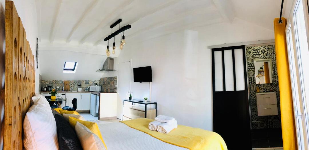 Photo of Others in Epernay