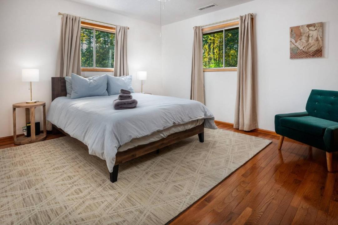 Photo of Others in Gales Creek