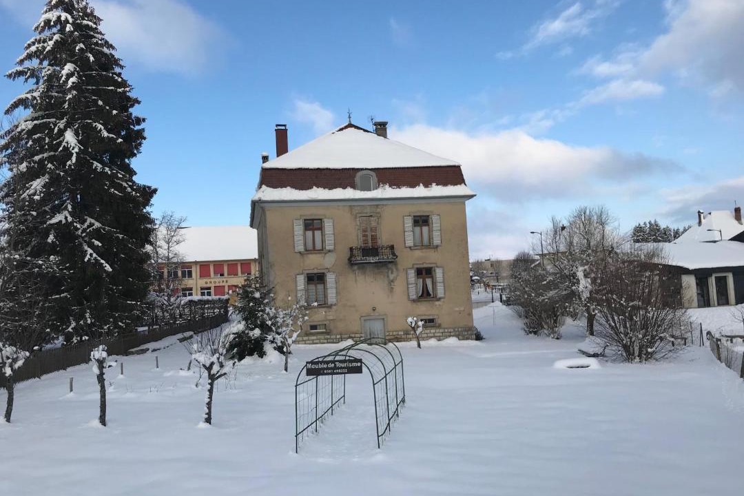 Photo of Others in Frasne