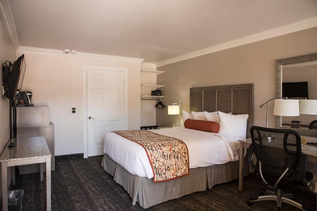 Photo of Bedroom in Old Mountain View
