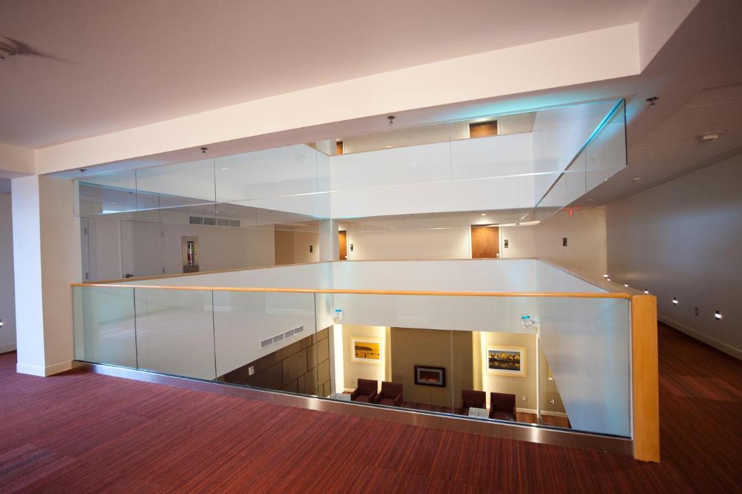 Photo of Others in Queens Square