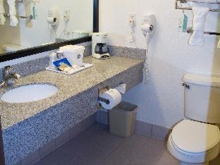 Photo of Bathroom in Maryvale